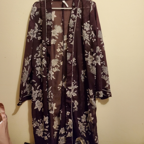 Floral kimono - Picture 2 of 5